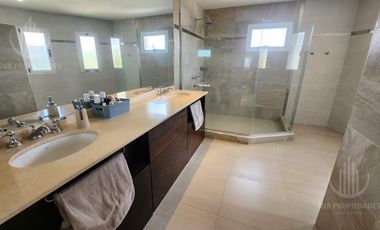 Casa en  La Horqueta de Echeverria, Canning