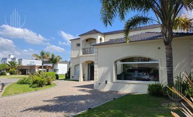 Casa en  La Horqueta de Echeverria, Canning