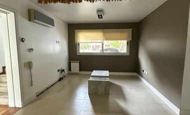 Casa en housing, alquiler, tres dormitorios, pileta, Cerro