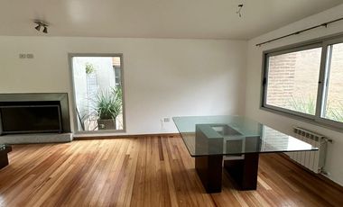 Casa en housing, alquiler, tres dormitorios, pileta, Cerro