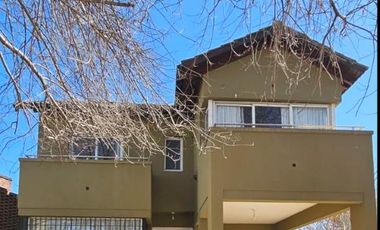 Casa en  Alquiler, Villa Allende