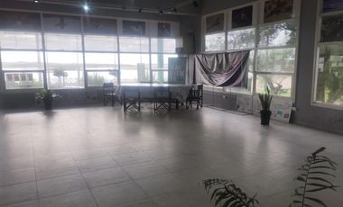 Complejo en venta sobre 4 lotes  con frente a la Laguna de Mar Chiquita