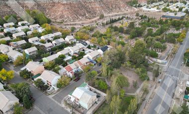 VENTA DUPLEX 3 DORM.   DEPTO. 1 DORM. - NEUQUÉN CAPITAL