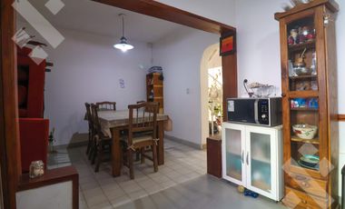 VENTA DUPLEX 3 DORM.   DEPTO. 1 DORM. - NEUQUÉN CAPITAL