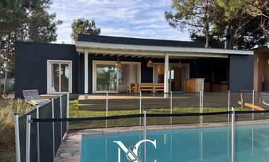 Casa en venta en Costa Esmeralda gas natural 4 dormitorios