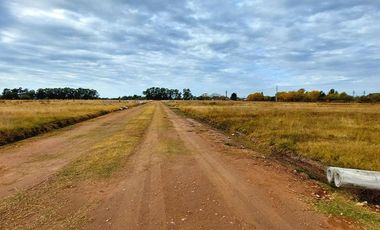 ¡OPORTUNIDAD! Terreno con el 70 % de Financiación - Navarro