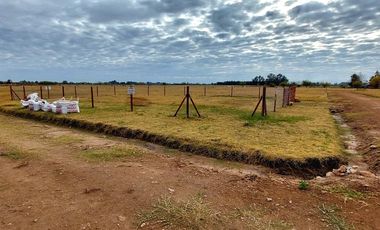 ¡OPORTUNIDAD! Terreno con el 70 % de Financiación - Navarro