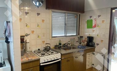 Casa en Venta con Comercio - Cipolletti