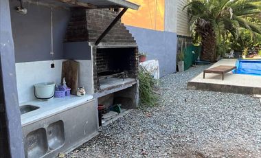 Casa en  venta con Pileta Mar de Cobo