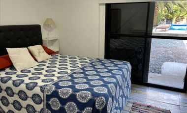 Casa en  venta con Pileta Mar de Cobo