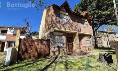 TRIPLEX A 3 CUADRAS DEL MAR EN COSTA AZUL