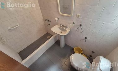 TRIPLEX A 3 CUADRAS DEL MAR EN COSTA AZUL
