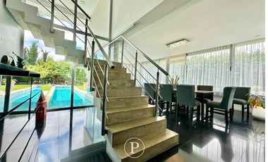 Chalet de estilo en Arenas del Sur