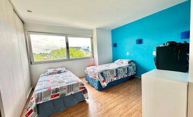 Chalet de estilo en Arenas del Sur