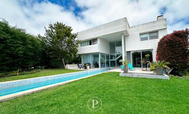 Chalet de estilo en Arenas del Sur