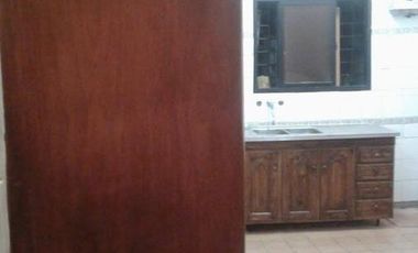 Venta Casa en Lanús Este Ideal 2 familias o subdivisión en 3 PH independientes.