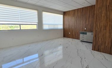 Se rentan consultorios y local grande en centro médico sobre av. Tlacote