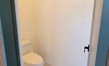 Se rentan consultorios y local grande en centro médico sobre av. Tlacote