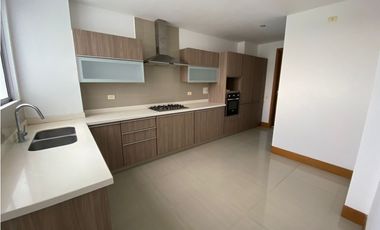 SE VENDE APARTAMENTO FAMILIAR DE TRES ALCOBAS EN BAVARIA