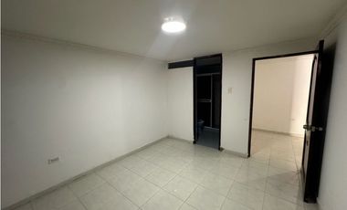 Amplia casa esquinera barrio residencial