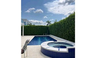 VENDO CASA CAMPESTRE EN CONJUNTOCERRADO GIRARDOT $915.000.000