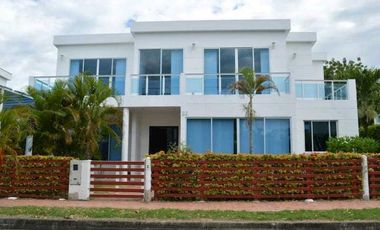 VENDO CASA CAMPESTRE EN CONJUNTOCERRADO GIRARDOT $915.000.000