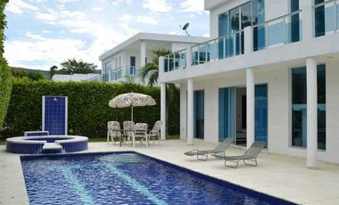 VENDO CASA CAMPESTRE EN CONJUNTOCERRADO GIRARDOT $915.000.000