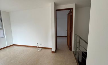 Apartamento Dúplex en Venta en el Poblado, sector Santa Fe