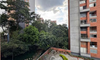 Apartamento Dúplex en Venta en el Poblado, sector Santa Fe