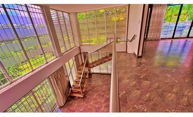 ARRIENDO CASA INDEPENDIENTE VIPASA CON APARTAESTUDIO NORTE DE CALI