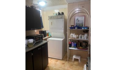 VENDO APARTAMENTO UBICADO EN LA CIRCUNVALAR COD 9605676