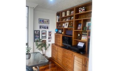 VENDO APARTAMENTO UBICADO EN LA CIRCUNVALAR COD 9605676