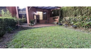 VENTA DE CASA POBLADO - SECTOR ISA Y AL COLEGIO LA COLINA RANGO 18