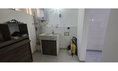 VENTA DE CASA POBLADO - SECTOR ISA Y AL COLEGIO LA COLINA RANGO 18
