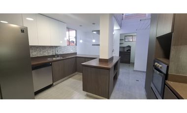 VENTA DE CASA POBLADO - SECTOR ISA Y AL COLEGIO LA COLINA RANGO 18