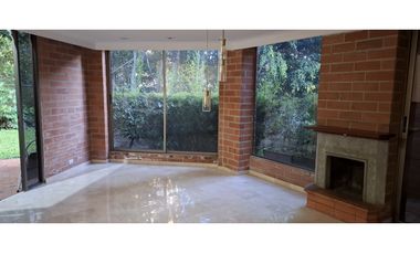 VENTA DE CASA POBLADO - SECTOR ISA Y AL COLEGIO LA COLINA RANGO 18