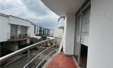 Se Arrienda Casa en Conjunto Cerrado - Sector Av 19 Norte