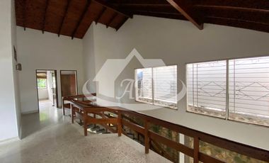 CASA EN VENTA BARRIO PASATIEMPO |9388