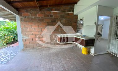 CASA EN VENTA BARRIO PASATIEMPO |9388