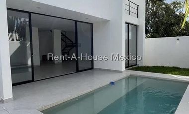 Casa en Venta en Conkal Yucatan MIA 25-2369