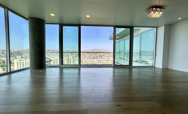 Renta departamento en Zona Dorada con una vista espectacular al Campo de Golf