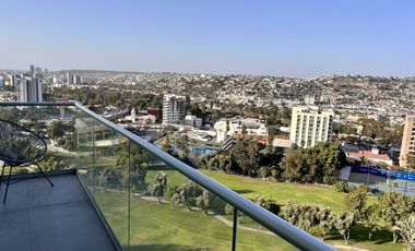 Renta departamento en Zona Dorada con una vista espectacular al Campo de Golf