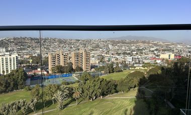 Renta departamento en Zona Dorada con una vista espectacular al Campo de Golf