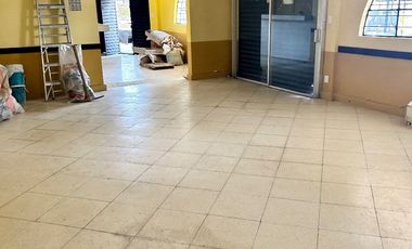 UBICADISIMO LOCAL COMERCIAL EN ESQUINA, VIV.  DE LA LOMA. A 1 CUADRA D GUSTAVO B