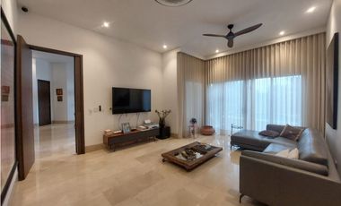 Casa en venta en conjunto cerrado en Montería