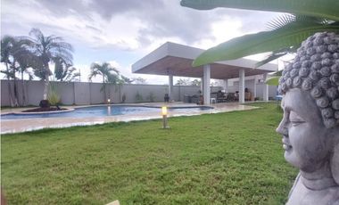 Casa en venta en conjunto cerrado en Montería