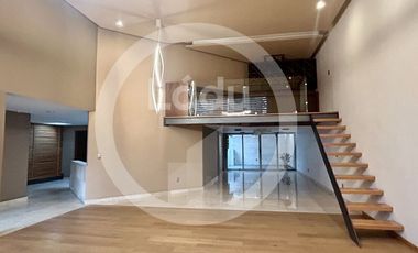 VENTA CASA EN FRACCIONAMIENTO (cerca Lienzo Charro Pedregal)