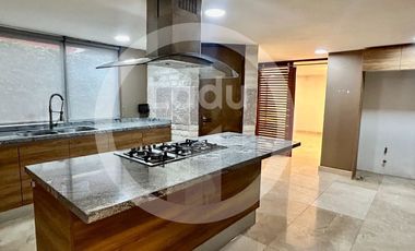 VENTA CASA EN FRACCIONAMIENTO (cerca Lienzo Charro Pedregal)