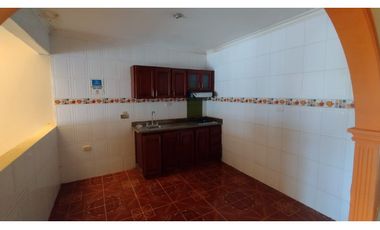 CASA EN VENTA EN EL B/ BUENAVISTA EN MONTERA