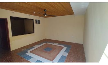 CASA EN VENTA EN EL B/ BUENAVISTA EN MONTERA